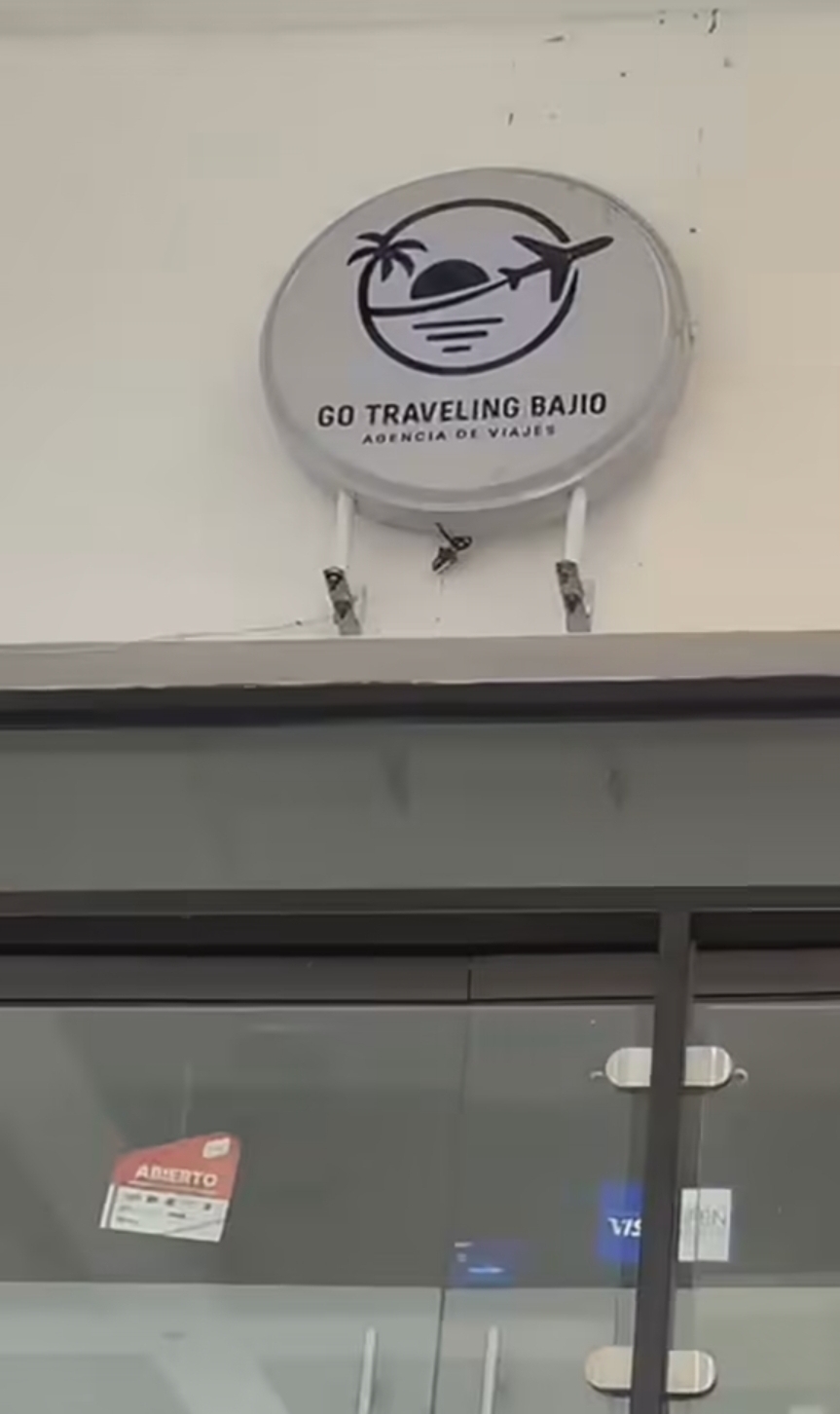 Hacen cateos en busca de responsables de la agencia de viajes fraudulenta, en León.