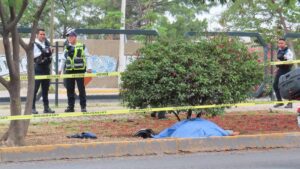 Muerte de motociclista en León desata cuestionamientos por presunta demora de ambulancia