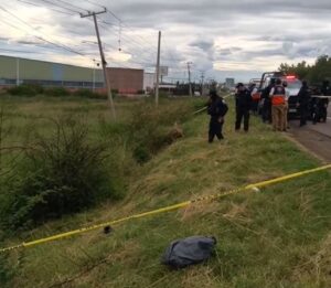 Localizan dos cuerpos en la carretera Silao-Irapuato