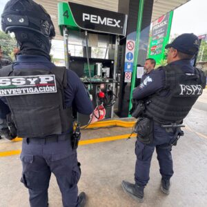 Catean gasolinera del bulevar Escobedo en León, en la colonia Jardines de Jerez